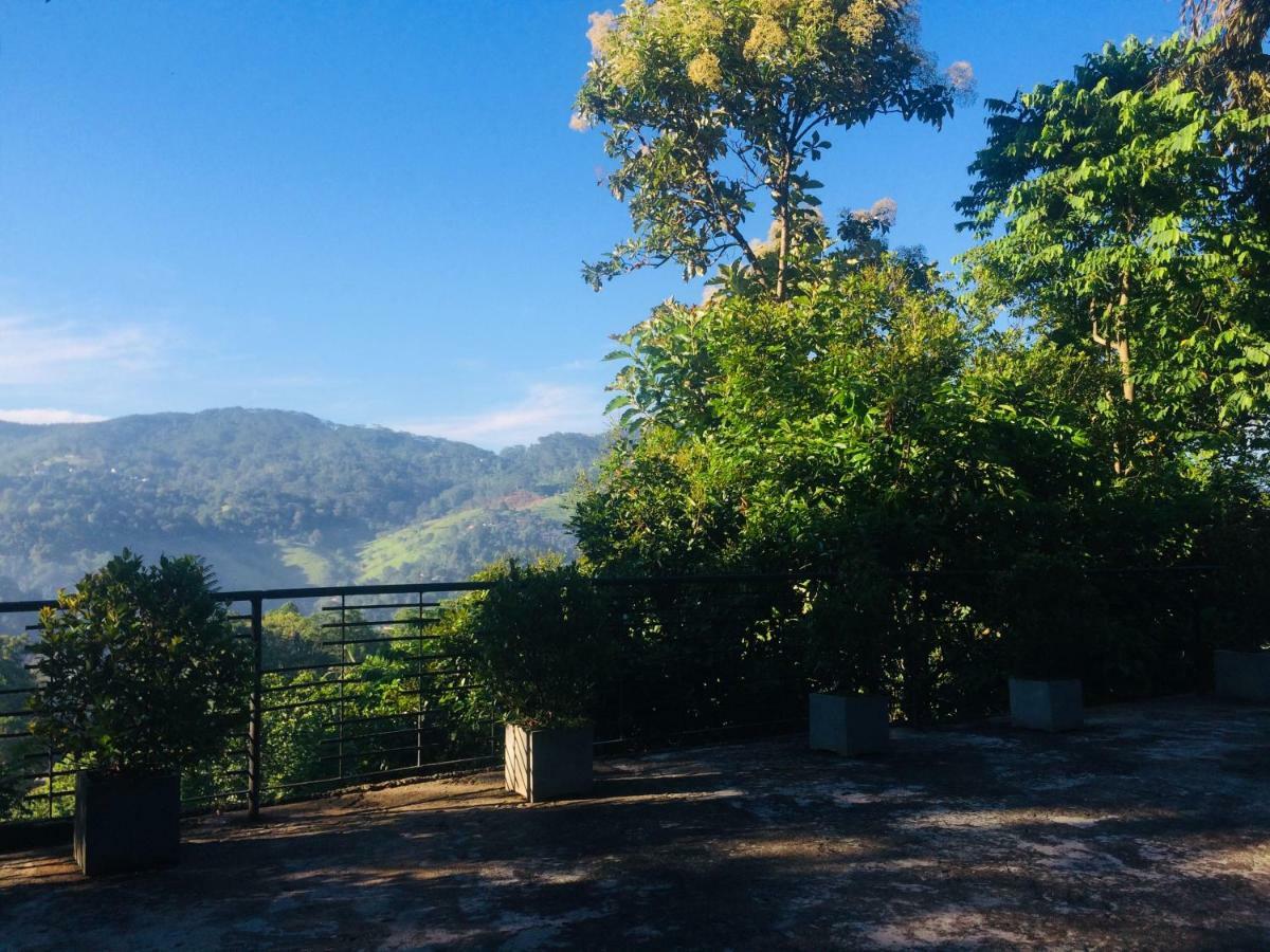 캔디 Selyna Sky Terrace B&B 외부 사진
